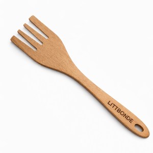 Kjøkkenredskap i treverk - Hullspade